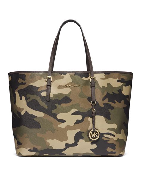 michael kors tasche camouflage handy|macy's michael kors bags.